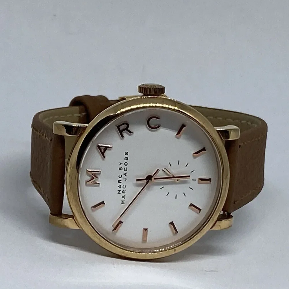 Marc By Marc Jacobs MBM3244 Womens Brown Leather Analog Dial Quartz Watch WFH103